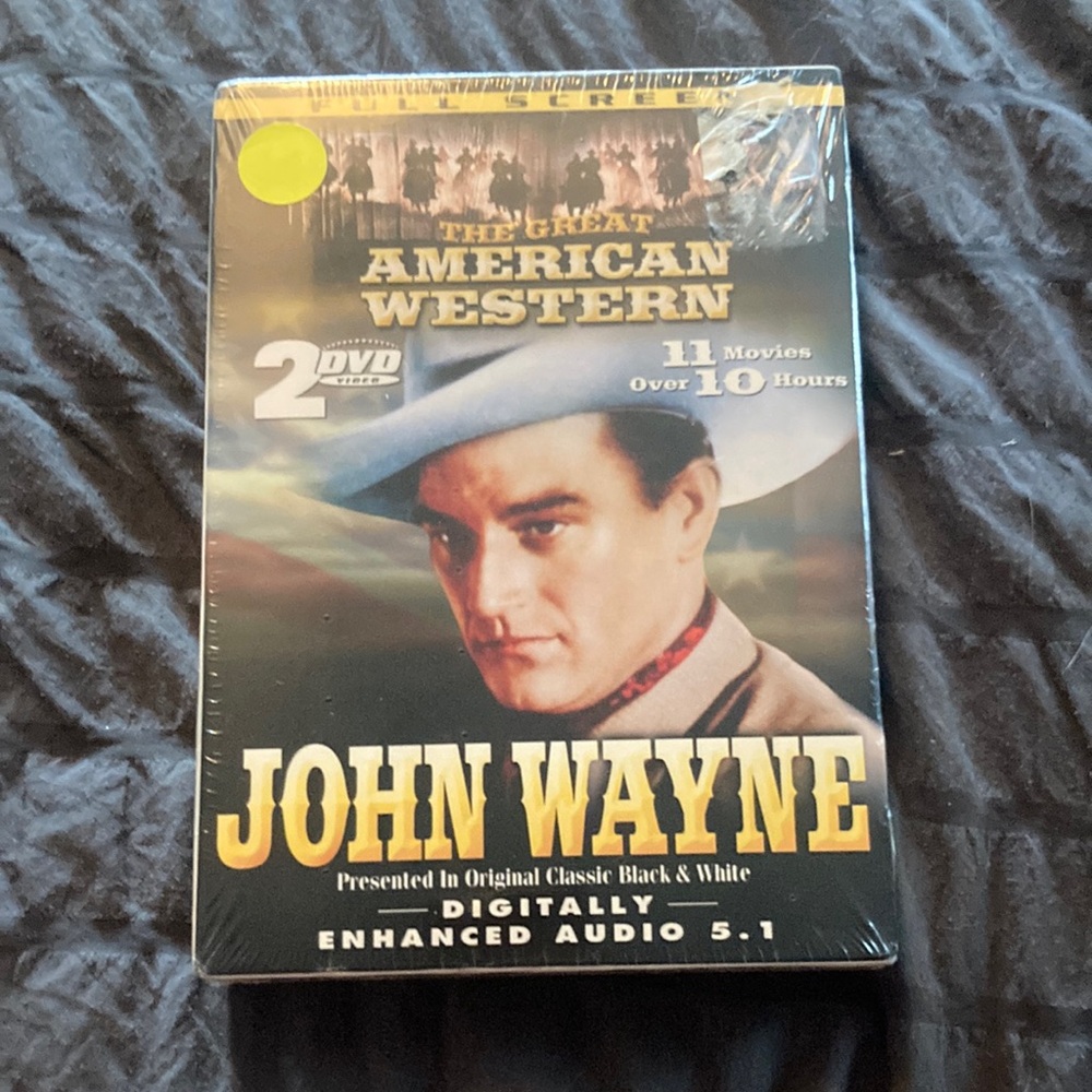 Hohn Wayne, 2 DVD, 11 Movies,  Over 10 Hours, Never Open,